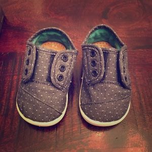 Baby TOMS shoes
